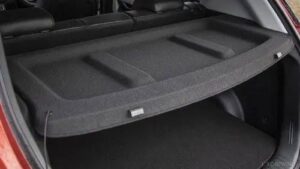 car's parcel tray / rear dicky